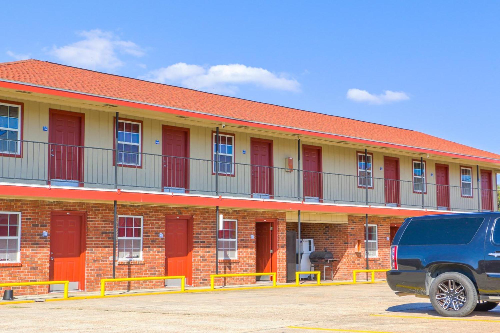 Economy Inn By Oyo Lockport Near Houma Εξωτερικό φωτογραφία