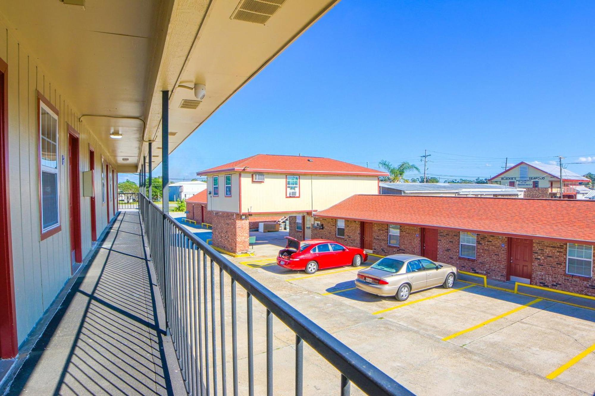 Economy Inn By Oyo Lockport Near Houma Εξωτερικό φωτογραφία